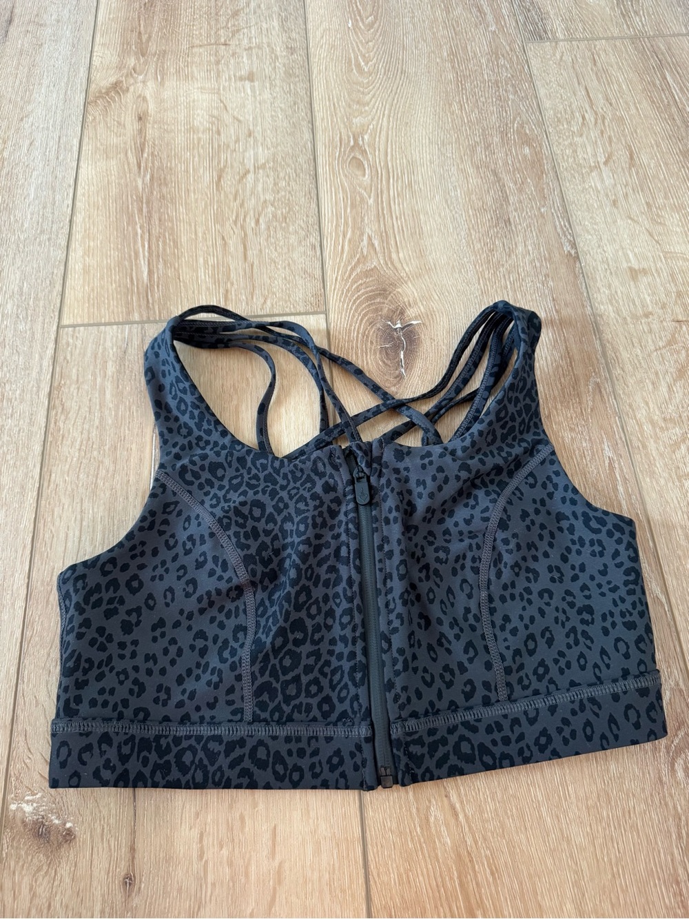 Torrid Happy Camper Wireless Strappy Back Active Sports Bra size 0 (Large)